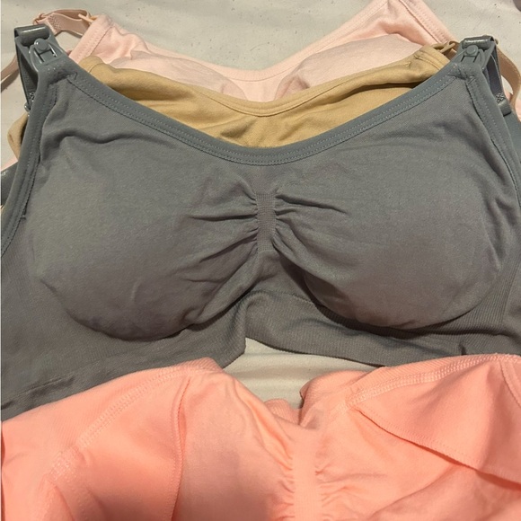 Maternity Nursing Bras - Picture 3 of 5